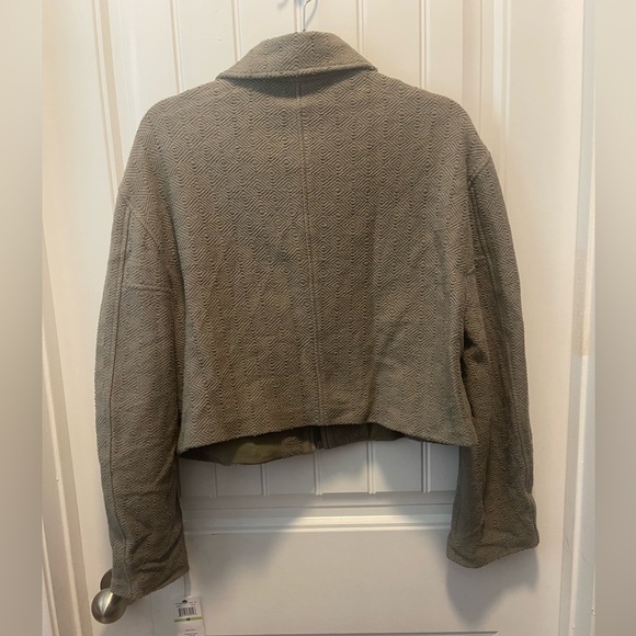 Amanda + Chelsea Jacket - Picture 4 of 5